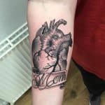 tatuaggio cuore realistico